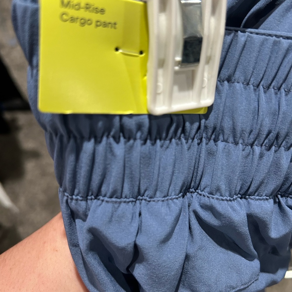 All in Motion Women’s Blue Cargo Joggers - Picture 5 of 7
